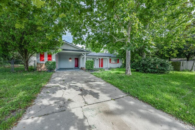 Photo - Charming 2-Bed, 2-Bath Home for Rent in th...