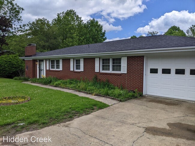 Foto del edificio - 3 br, 2 bath House - 440 Dogwood Road