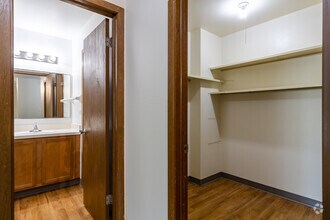 2BR, 1BA - Bathroom & Closet - Idyllwild Apartments