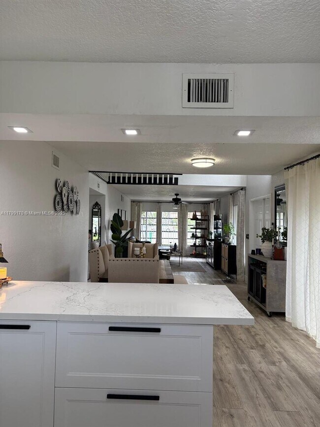 Foto del edificio - 1430 SW 109th Way
