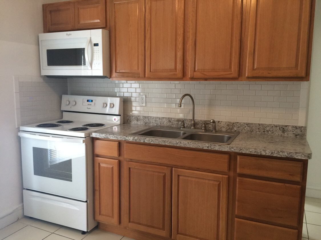 New Kitchen - 30 W Pittsfield St