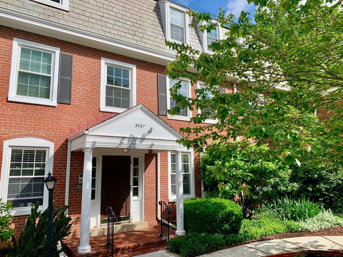 Photo - 3007 S Buchanan St (Arlington, VA)