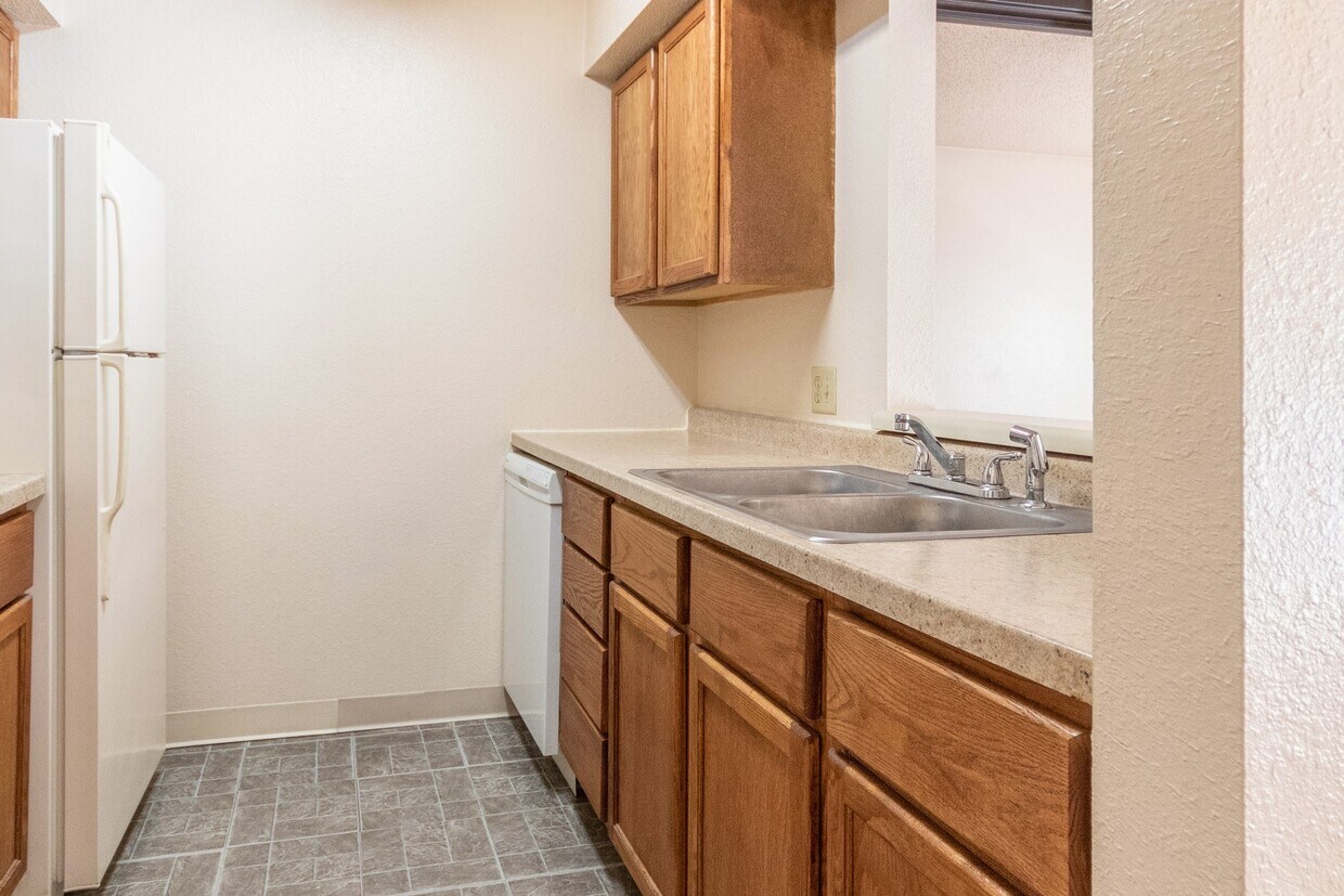 Walnut Trails Apartments 3530 E Lake Dr N Elkhart, IN