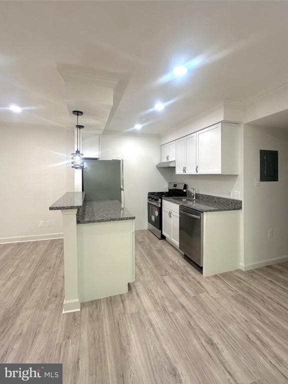 Foto del edificio - 4211 Americana Dr