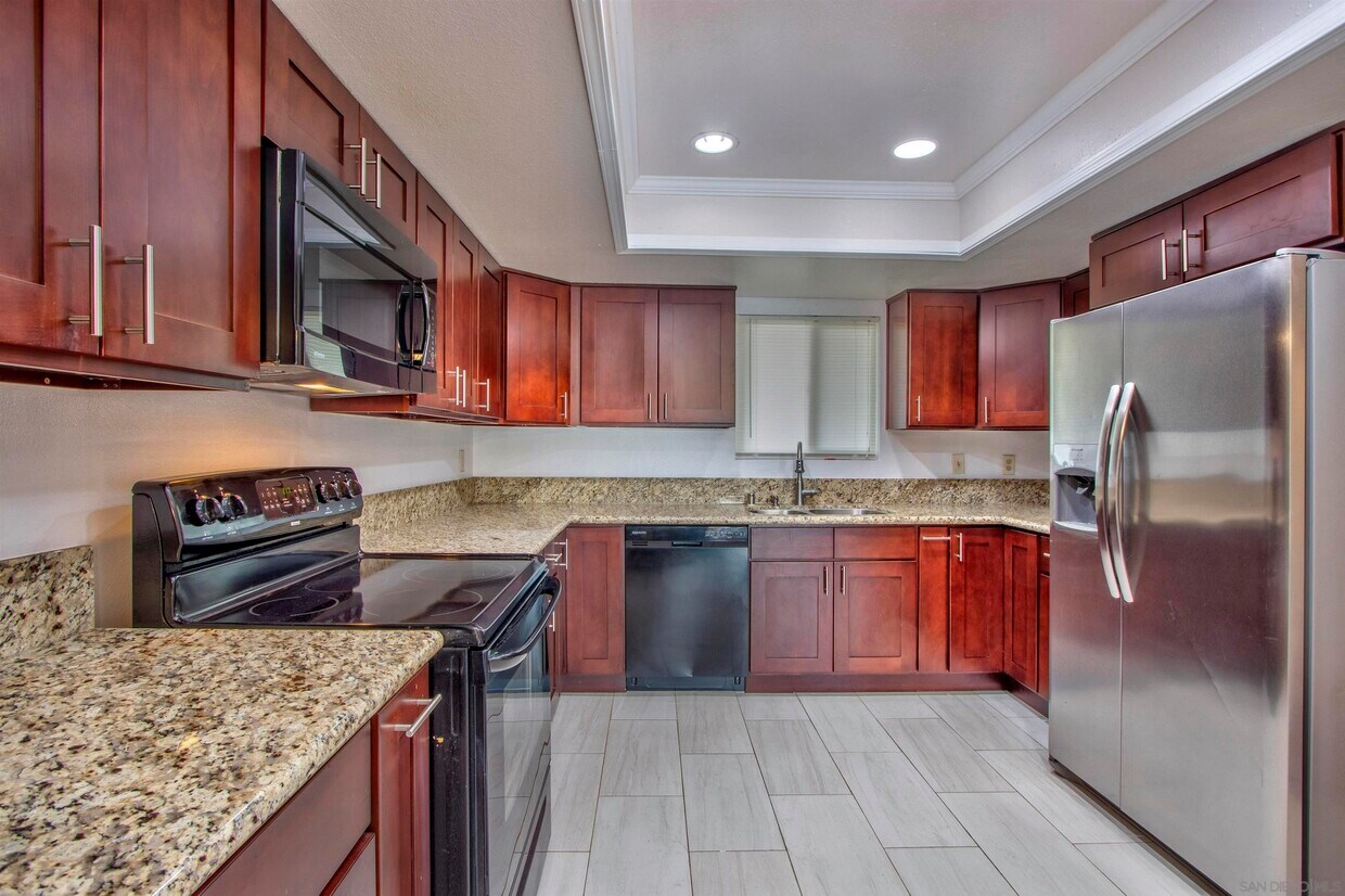 Foto principal - 6960 Hyde Park Dr