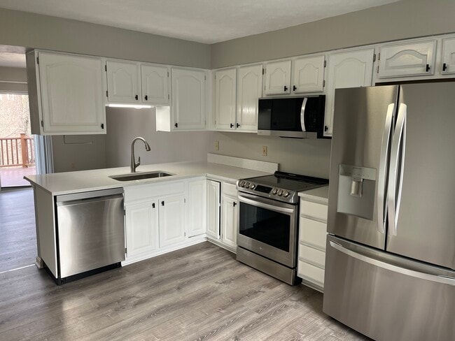 Building Photo - 312 Wildflower Ct