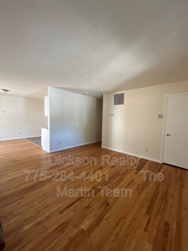 Foto del edificio - 3560 Yosemite Pl