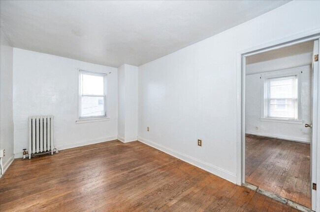 Foto del edificio - 124-2 East Ave