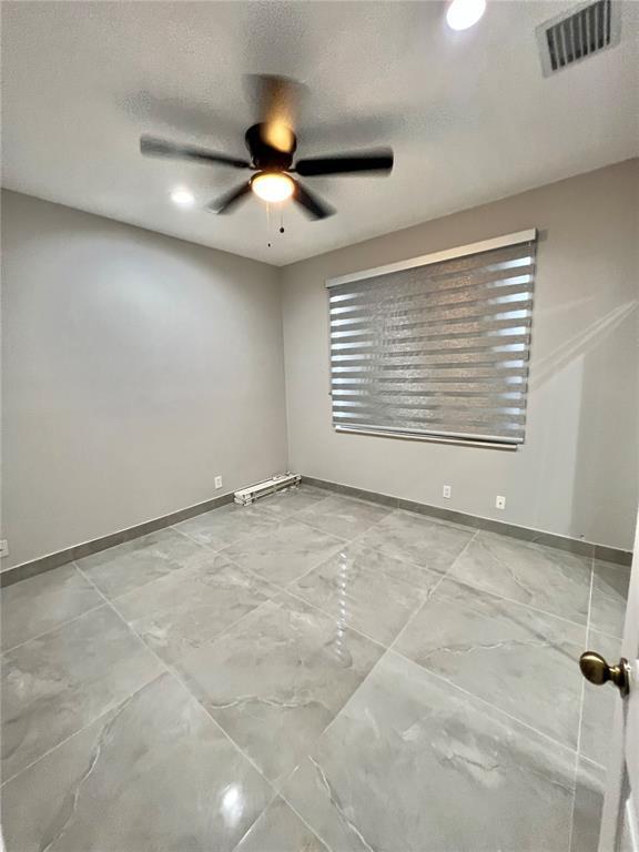 Foto del edificio - 3810 SW 51st St