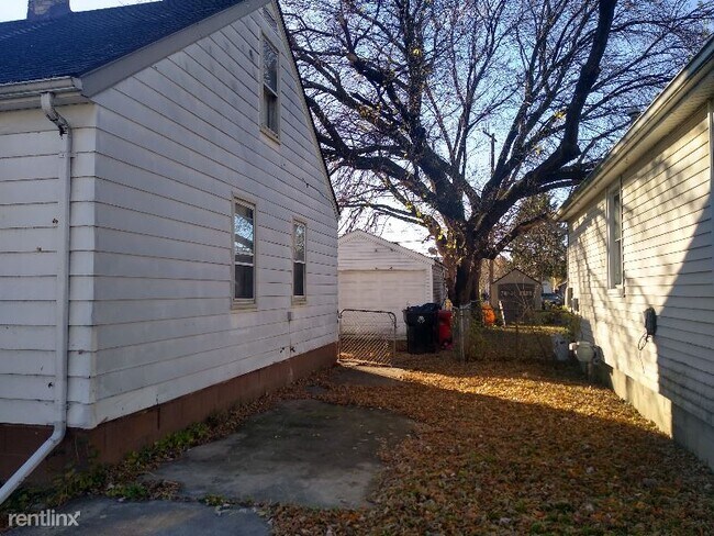 Foto del edificio - 4 br, 1 bath House - 17704 Ivanhoe St.