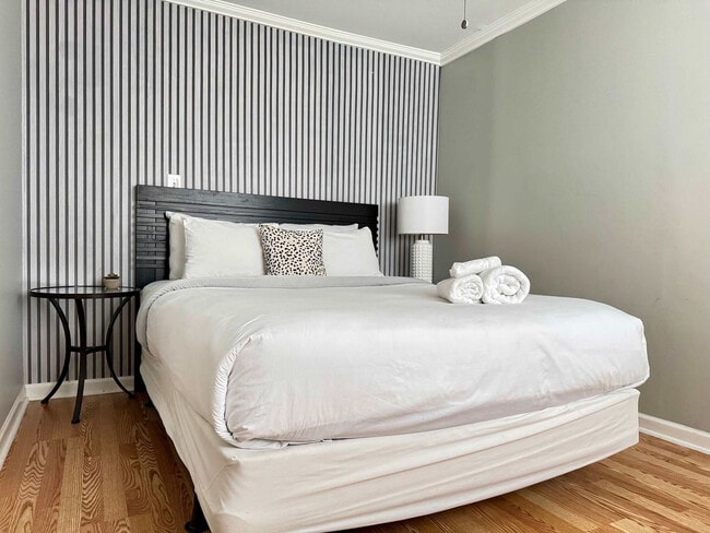 Foto del edificio - 215 Piedmont Ave NE