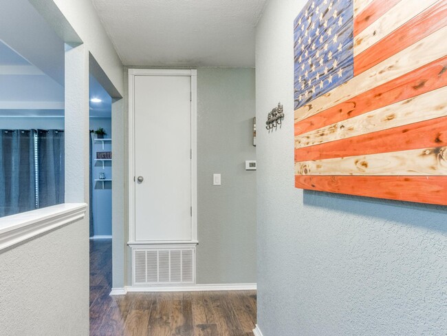 Foto del edificio - 705 SE 6th St