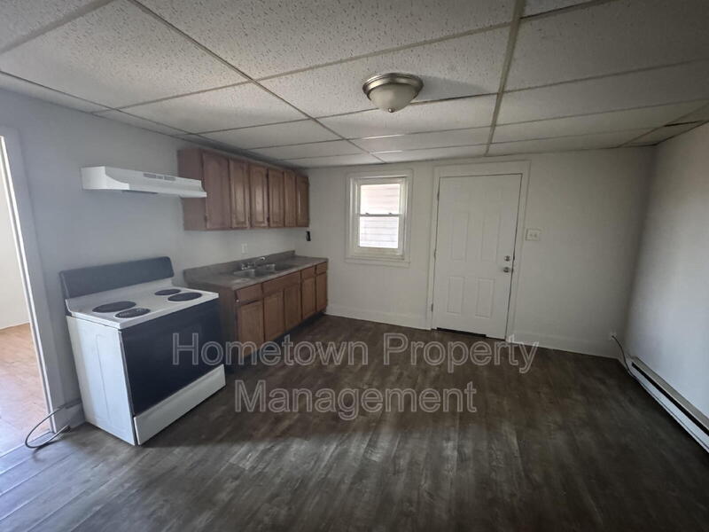 Foto del edificio - 663 E Market St