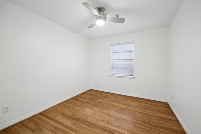 Foto del edificio - 6523 Cindy Ln