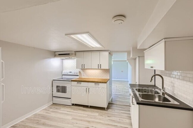 Foto del edificio - 16805 W 15th Ave