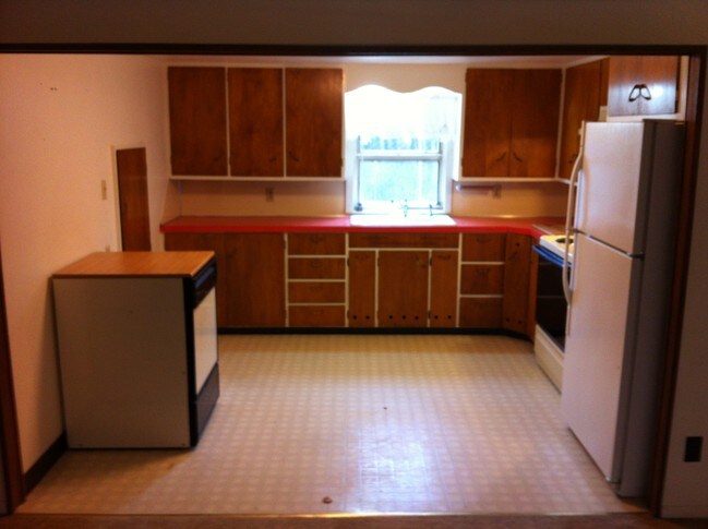 Building Photo - 5325 Sharon St