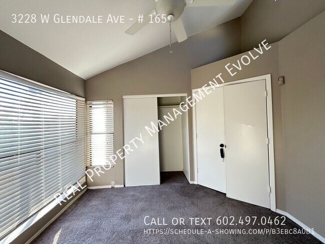 Foto del edificio - 3228 W Glendale Ave