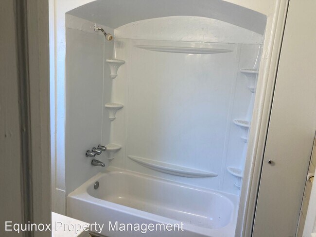 Foto del edificio - 3 br, 1.5 bath House - 15513 Stricker