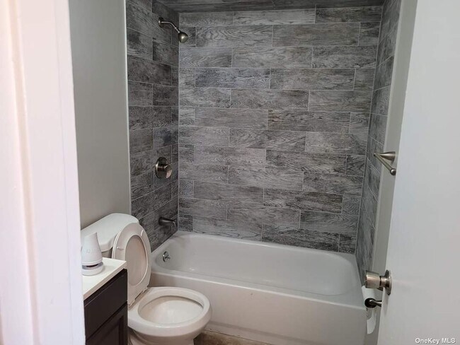 Building Photo - 254-34 Craft Ave