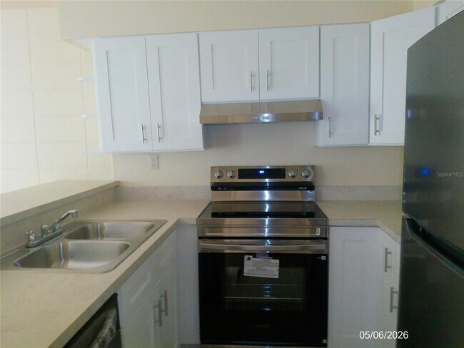 Foto del edificio - 920 W Carole St