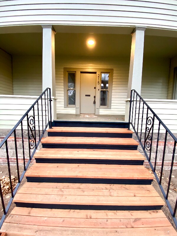 Foto del edificio - 215 14th St SE