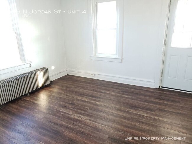 Building Photo - Studio in Allentown