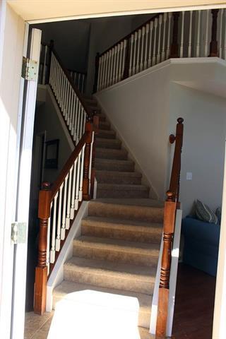 Foto del edificio - 2213 Ellis Dr