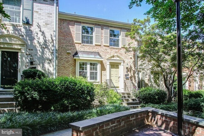 Building Photo - 7530 Westlake Ter