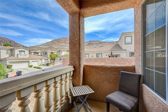 Foto del edificio - 229 Serenity Crest St