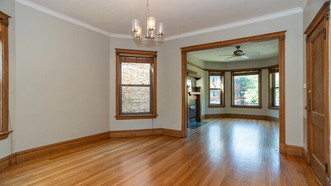 Building Photo - 5329 N Glenwood Ave