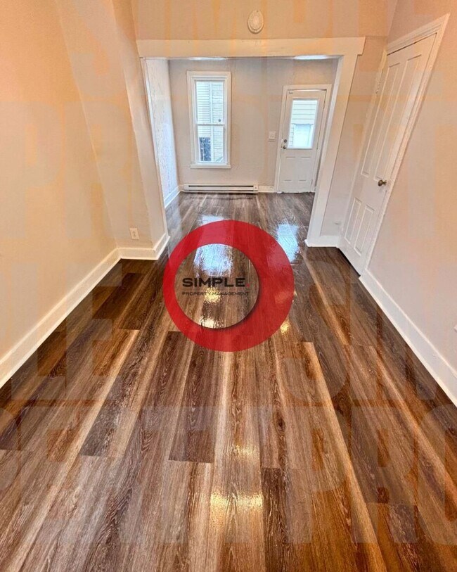Foto del edificio - 3 bedroom 1 bath house
