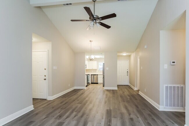 Foto del edificio - 4515 Quailgate Dr