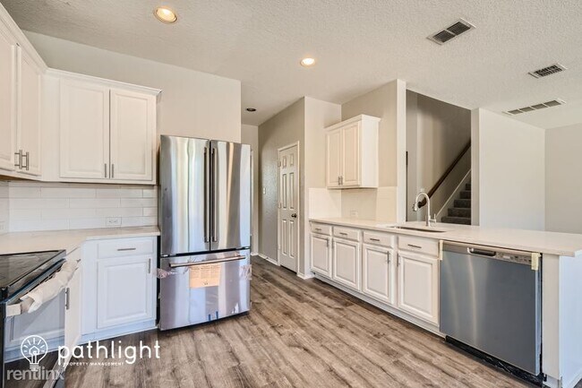 Foto del edificio - 4 br, 2.5 bath House - 5108 Breeze Hollow ...