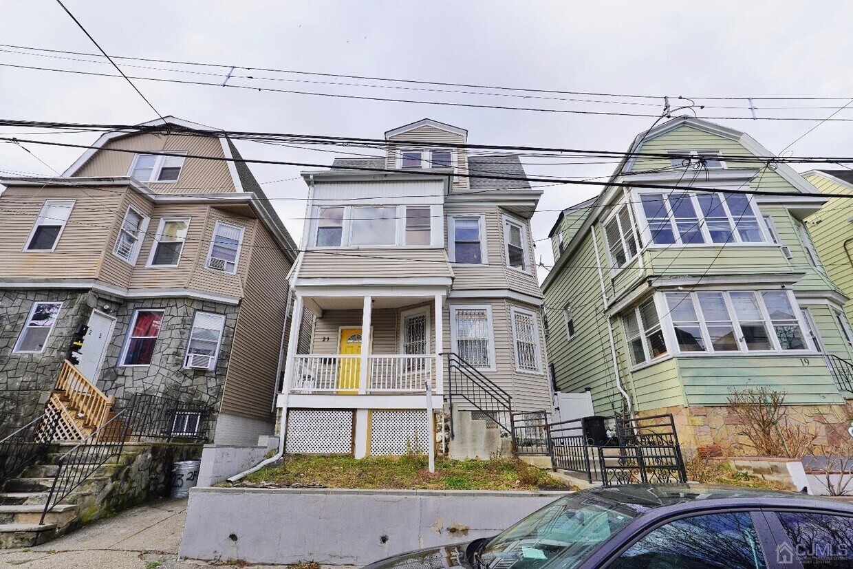 21 Gladstone Ave, Newark, NJ 07106 House Rental in Newark, NJ