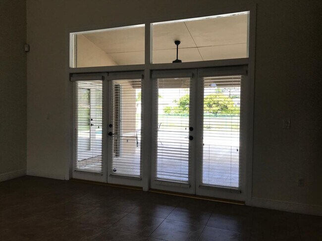 Foto del edificio - 16451 SW 84th Ct