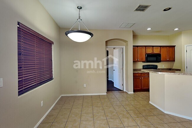 Foto del edificio - 5561 S Lemon Tree Dr