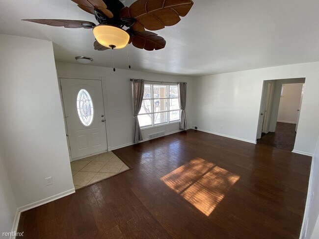 Building Photo - 3 br, 1.5 bath House - 777 Dodge Ct