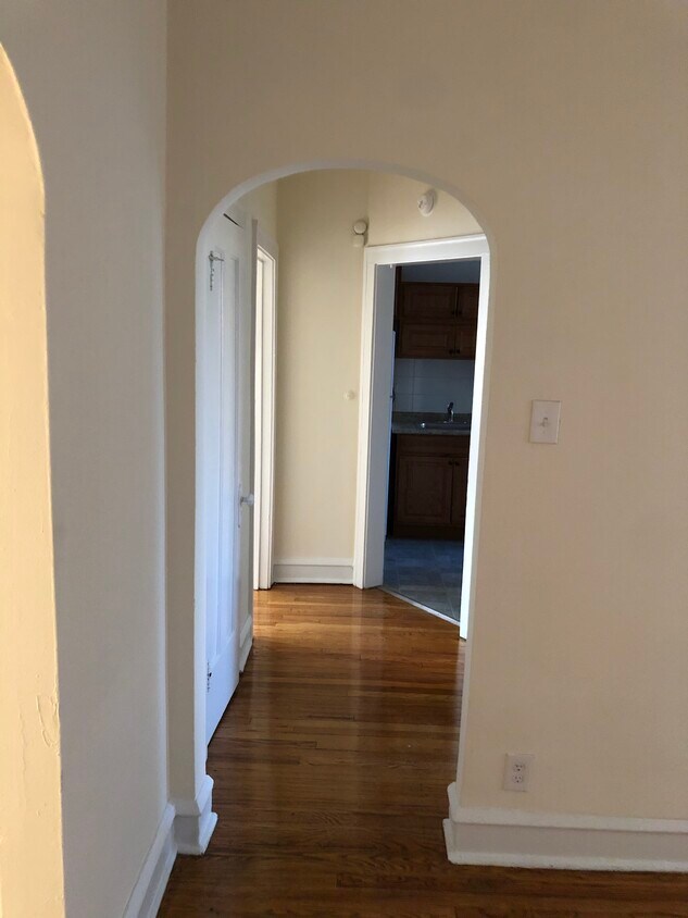 Foto del edificio - 5138 N Lockwood Ave