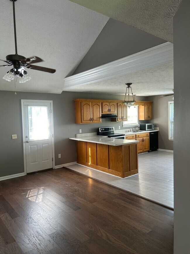 Foto del edificio - 3 bd 2 ba home on a cul de sac