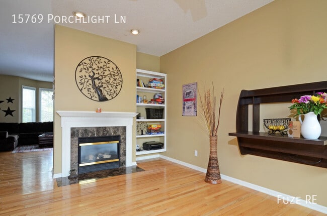 Building Photo - 15769 Porchlight Ln