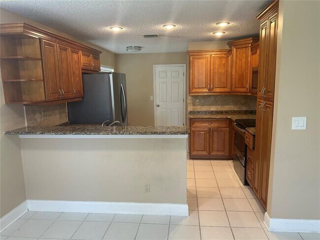 Foto del edificio - 2939 Myrtle Oak Cir