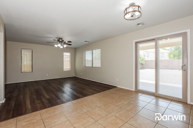 Building Photo - 13 W Canyon Rock Road, San Tan Valley, AZ ...