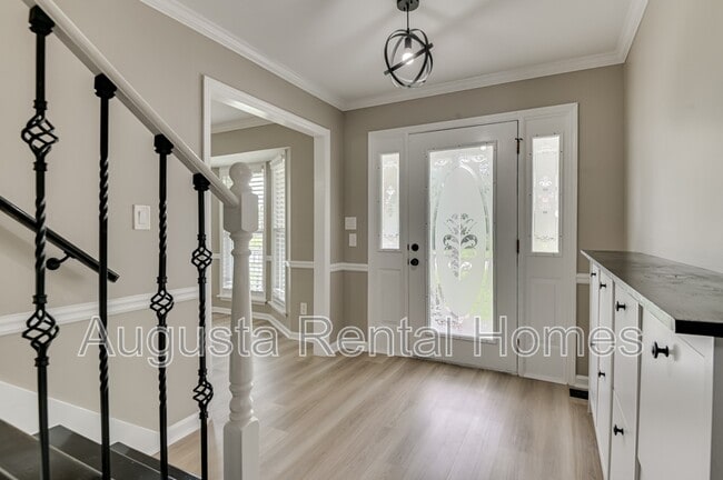 Building Photo - 454 Windtree Pl