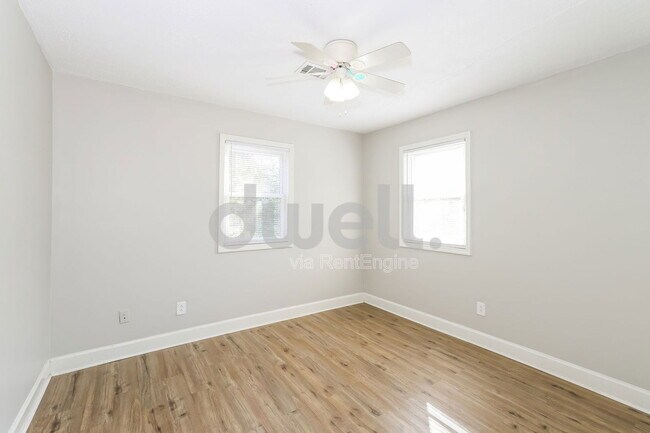 Building Photo - 1918 Dabney Dr