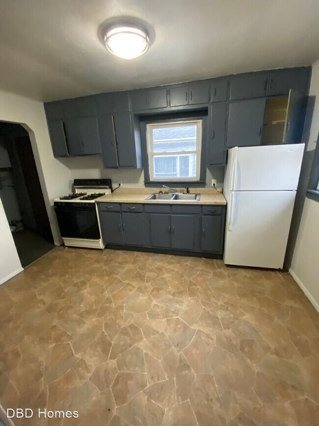 Building Photo - 3 br, 1 bath House - 2918 Reynolds
