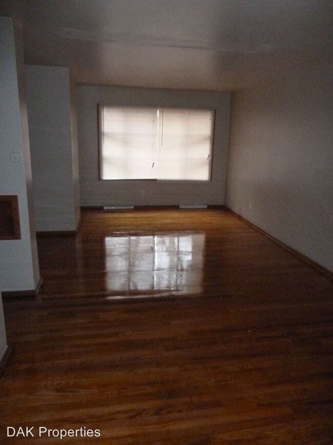Foto del edificio - 6345 N 91st St