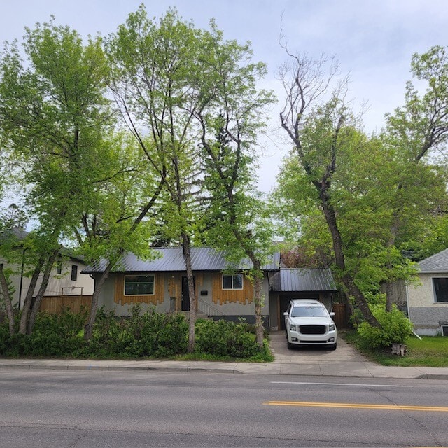 Building Photo - 2816-2814 14 St SW