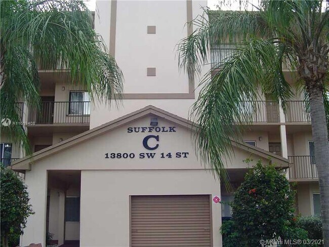 Building Photo - 13800 SW 14th St