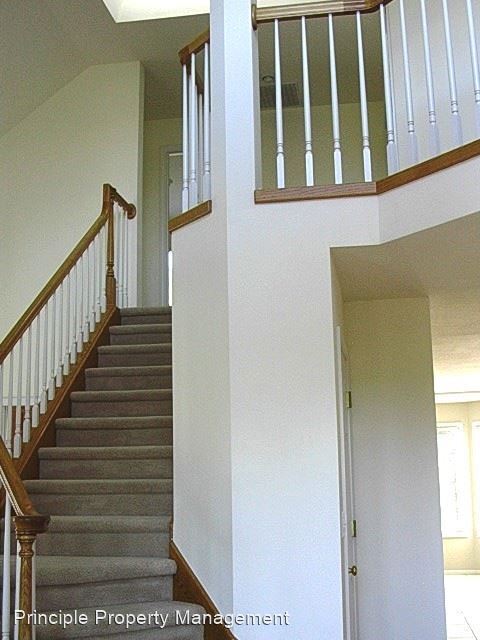 Building Photo - 4 br, 2.5 bath House - 2083 Morning View Dr.