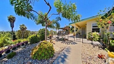 Building Photo - 1150 Marine View Dr